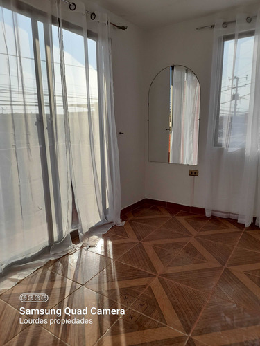 Se Vende Casa Amplia En Avenida (101243)