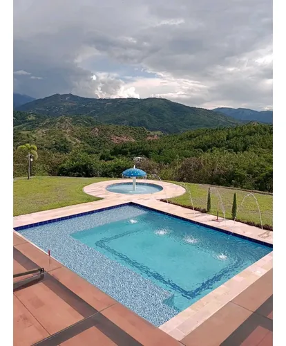 Finca Moderna En Sopetran En Venta