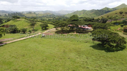 Finca Ganadera 267 Hectareas, Casa Principal De 550 Mts2 De Construcción Aproximados, 3 Depósitos De Maquinarias, Techos Nuevos, Ventanales Panoramicos Y Corredores
