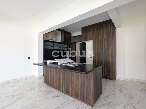 Casa Con Alberca En Venta En Fraccionamiento En Oaxtepec, Morelos