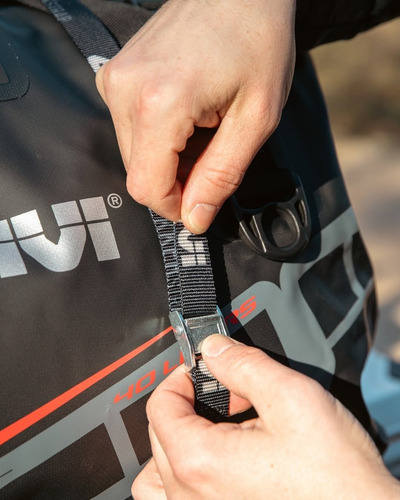 Bolso Sillin Trasero Givi Ea115 40l 100% Impermeable Moto