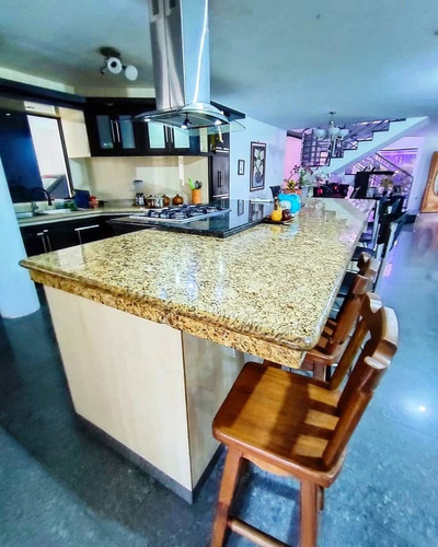 Imagen 7 de 25 de Casa Venta Urb. Agua Clara. Adlz