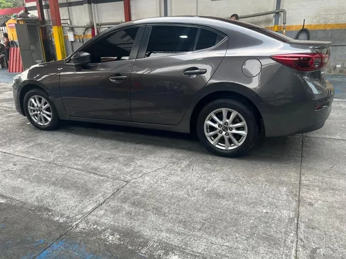 Mazda 3 2.0 Touring At