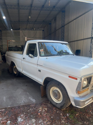 Ford F-100 3.6 Std