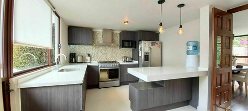 Imagen 20 de 30 de Venta De Casa En Condominio Con Jardín Cerca Del Ángeles Del