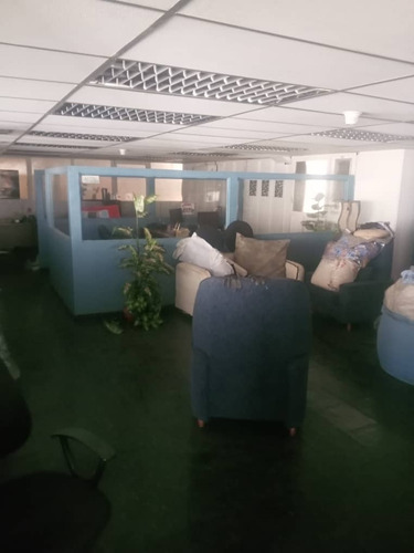 (#7001) Piso Industrial De 1.780 M2 En Caricuao