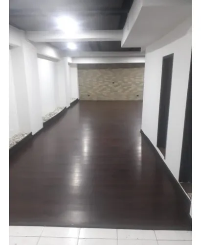 Venta De Local Con Renta En Milán