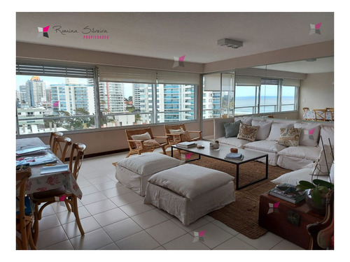 Imagen 3 de 23 de Venta De Apartamento De 3 Dormitorios Frente Al Mar En Edificio Tiburon En Punta Del Este