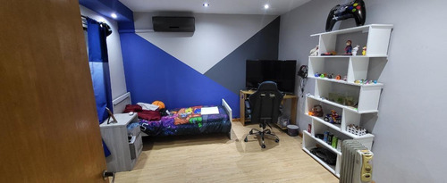 Casa En Venta - 5 Dormitorios 2 Baños - 180mts2 - Rafael Castillo