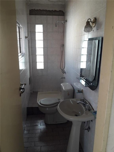 Imagen 13 de 26 de Locales Con Vivienda - Venta