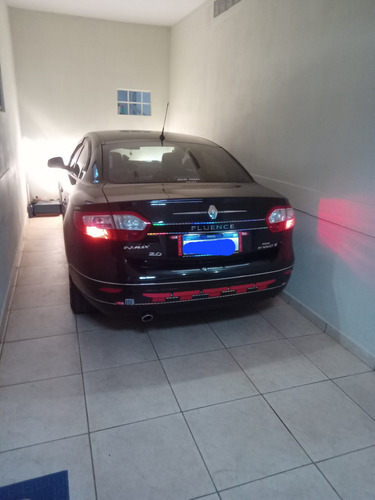 Renault Fluence 2.0 Dynamique Hi-flex 4p