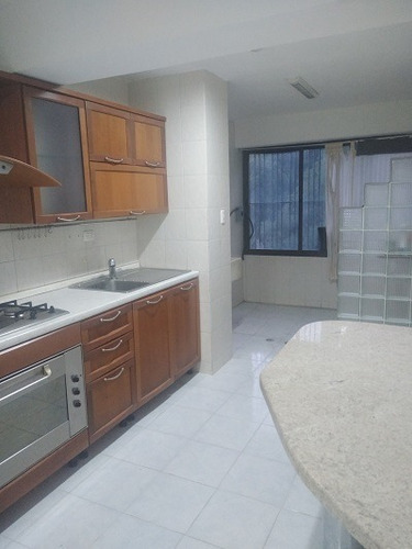 Imagen 12 de 17 de Vendo Apartamento 145m2 3h/3b/2p Urb. Miranda 5851