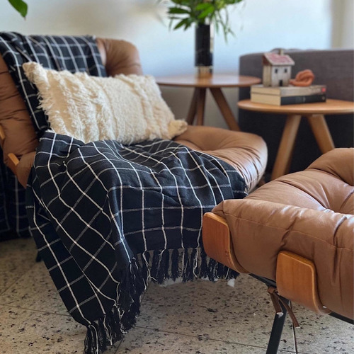 Xale / Manta Capa Para Sofá Ou Beira De Cama Cor Preto Com Branco