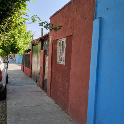 Casa En Venta Comuna De Quinta Normal, Cerca De Carrascal
