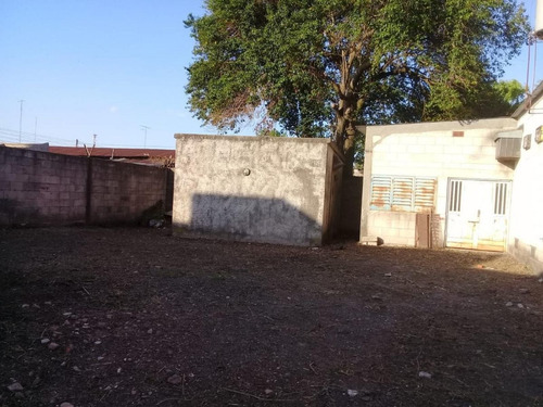 Imagen 7 de 16 de Galpon Sobre Terreno Centrico Mejoras Para Vivienda