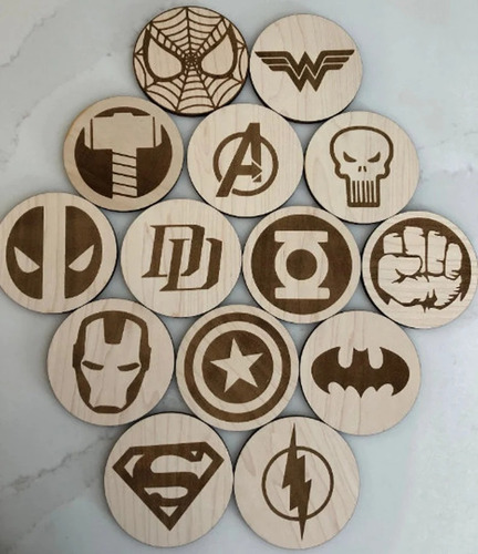 Set Posavasos Superheroes Batman Superma Ironman Madera