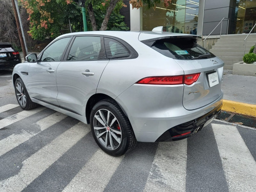 Imagen 7 de 11 de Jaguar F Pace S 2019