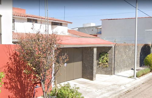 En Remate Hipotecario; Enorme Casa En Venta En Quintas Del Marques, Queretaro