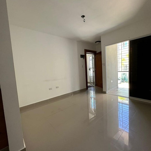 Alquiler Hermoso  Apartamento, Llanos De Gurabo, 