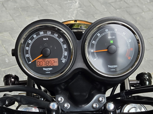 Triumph Bonneville T100 2015