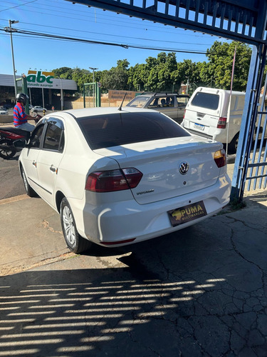 Volkswagen Voyage 1.6 MSI TOTALFLEX TRENDLINE 4P MANUAL