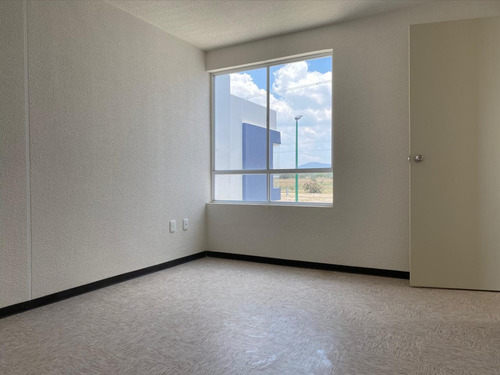 Casa Nueva En Tizayuca, Con Espacio Para Negocio En Planta Baja, 3 Recamaras Y 3 Baños.
