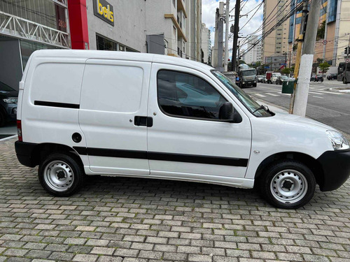 Imagem 5 de 11 de Peugeot Partner 1.6 Furgão 800kg 16v Flex 3p Manual