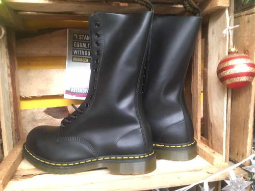 dr martens 1840