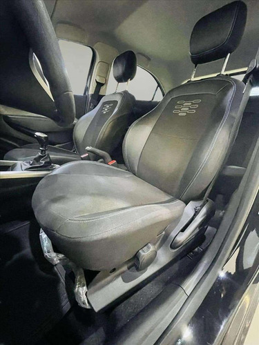 Chevrolet Onix Onix 1.0 lt Spe/4