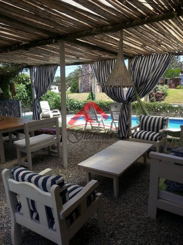 Casa En Manantiales - Ref: 1109