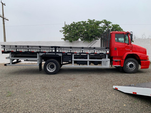 Mercedes Benz Mb Atron 1319 Ano 2014 Carroceria De Madeira
