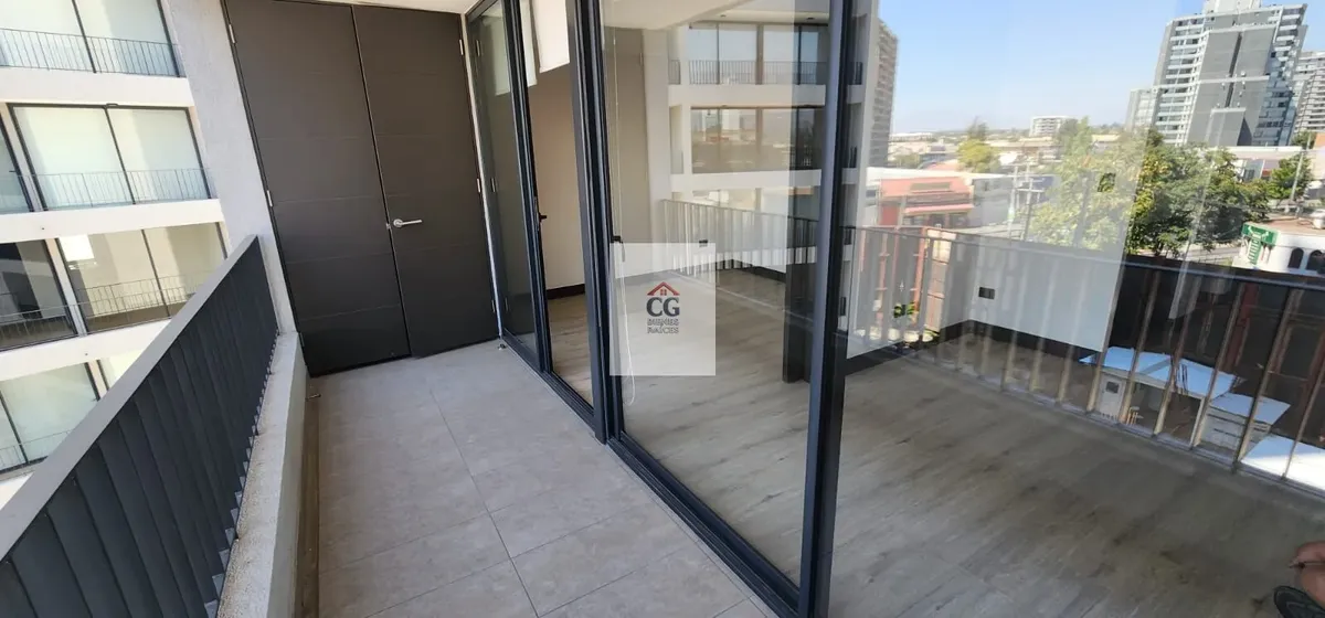 Imagen 4 de 27 de Arriendo Moderno Depto. Semi Nuevo $340.000 A Media Cuadr