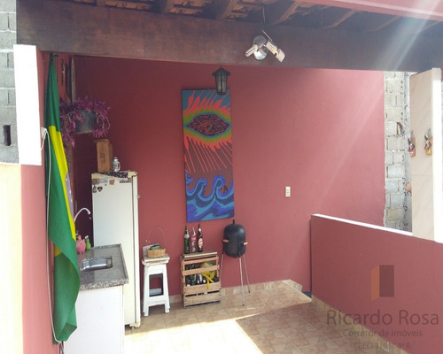 Imagem 11 de 15 de Vendo Casa Mobiliada (alugada) No Santa Helena, Toda Reformada, Lindinha, Jardim De Inverno, Suíte Com Banheira De Hidromassagem. - Ca00001 - 34282185