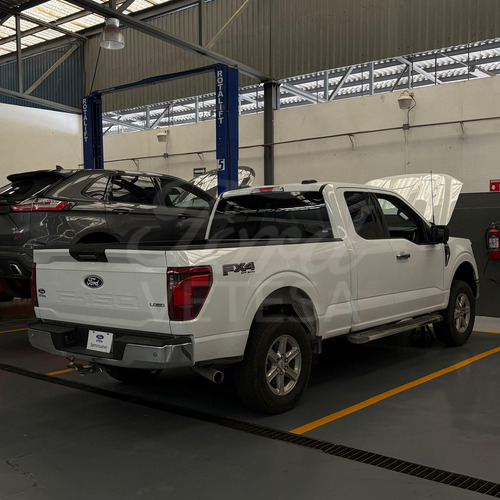 Ford F-150 5.0L Xlt Cabina Y Media V8 4X4 At