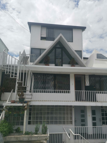 Departamento De 4 Habitaciones, Vendo O Cambio