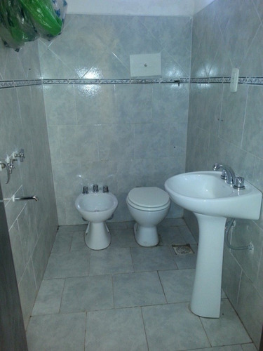 Imagen 14 de 25 de Vendo O Permuto Casa C/local Comercial Y Dpto En B° Los Plátanos