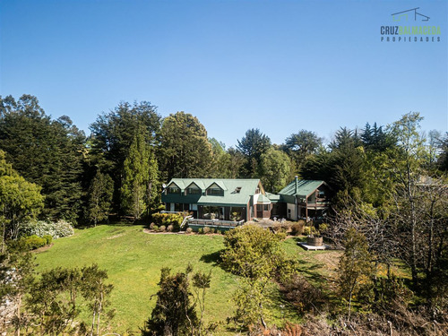 Casa En Venta De 6 Dorm. En Parrque Ivian I, Puerto Varas