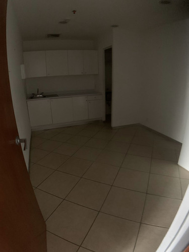 Oficina En Renta En Lomas Altas Torre Quadrata (m2o2442)