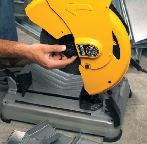 Imagen 3 de 3 de Tronzadora Dewalt 14 PuLG. 5.5hp 15amp
