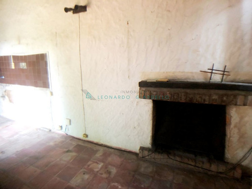 Imagen 4 de 29 de Colonia Del Sacramento - Casa A Refaccionar Con Buen Terreno