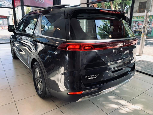Imagen 4 de 10 de Kia Carnival