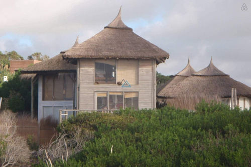 Vendemos Este Complejo De Cabañas En La Playa De Punta Rubia, Rocha, Uruguay