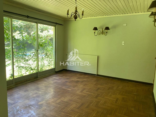 Casa En Venta De 5 Dorm. En Los Angeles