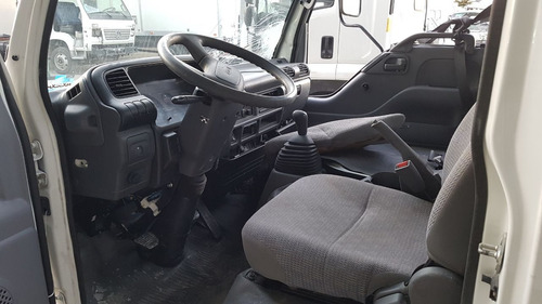 Imagen 10 de 12 de Isuzu 100 2016 Por Partes