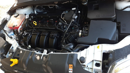 Ford Focus Iii 2.0 Se Plus Mt 2015