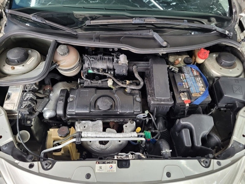 Imagem 6 de 9 de Peugeot 207 2012 1.4 Xr Flex 5p