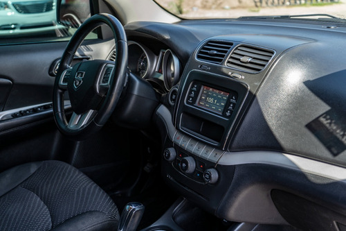 Imagen 10 de 15 de Dodge Journey