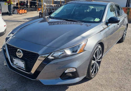 Altima Sr 2021: 248hp, Turbo 2.0l, Estilo Deportivo.