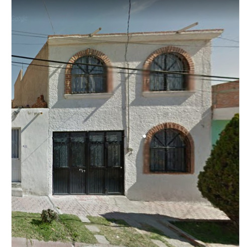 Remato Casa: Aralia 17, Colinas Del Valle, Lagos De Moreno, Jalisco, México