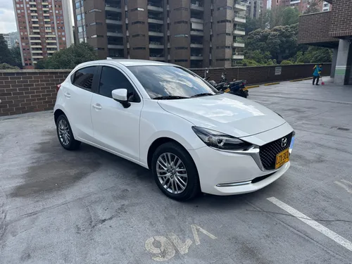 Mazda 2 Automático. Único Dueño Sin Deuda.